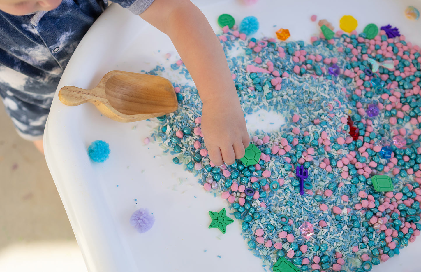 Pour & Play Buckets