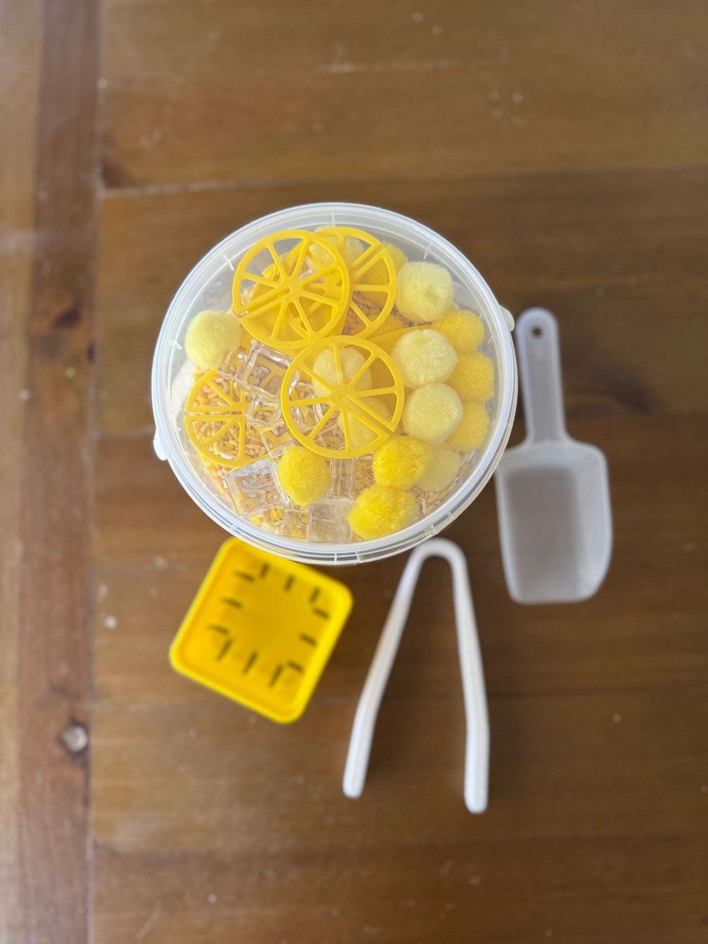 Pour & Play Buckets